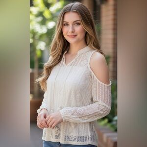 Mudd Women's Top Blouse Lace Lined Cold Shoulder Key Hole Back Ivory Size Medium